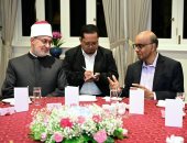 الرئيس السنغافورى يؤكد: نعتز بعلاقاتنا مع مصر ومؤسساتها الدينية العريقة