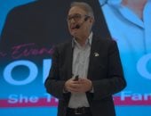 كتبه الأكثر مبيعا.. خبير العلاقات العالمى جون جراى يشرح أفكاره فى القاهرة