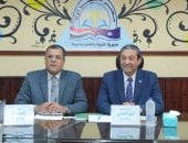 خلال متابعته لامتحانات الثانوية.. محافظ دمياط يتفقد غرفة العمليات بالتربية والتعليم واللجان