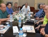 كامل أبو على يجتمع باللجنة العليا لتوثيق تراث النادى المصرى