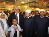 وزيرا العمل والأوقاف يفتتحان ملتقى توظيف يوفر 673 عقد عمل للشباب