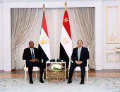 الرئيس السيسى يستقبل "البرهان" ويؤكد على ثوابت الموقف المصري الداعم لوحدة السودان وسيادته وأمنه واستقراره.. الجانبان يبحثان جهود إعادة الإعمار.. وتطابق الرؤى إزاء الأولويات المتعلقة بالأمن القومي 
