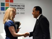 رئيس الوزراء يطلب تقديم الدعم اللازم من قبل المجتمع الدولى لمصر فى ضوء الأعباء