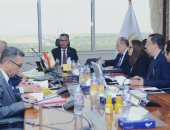 وزير التموين يتابع موقف توافر السلع بالمنافذ ومخازن الشركات
