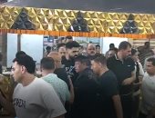 عبد الباسط حمودة يقدم واجب العزاء فى وفاة المطرب أحمد عامر.. فيديو وصور