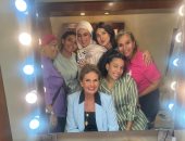 يسرا وياسمين رئيس ودرة ودنيا سامى فى كواليس فيلم الست لما.. صور