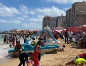 زحام على شواطئ الإسكندرية وبعض الشواطئ سجلت نسبة إشغال 95%