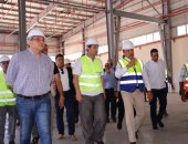 وزير قطاع الأعمال: مصانع جديدة لإنتاج الجينز لأول مرة بطاقة 30 مليون متر.. صور