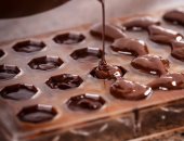 طريقة عمل الشوكولاتة في البيت بمكونات بسيطة وطعم لا يُقاوم