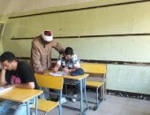 اليوم.. طلاب النقل الثانوى الأزهرى يؤدون امتحانى الإنجليزى والتربية الفنية