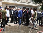 محافظ القاهرة يتفقد موقع حريق سنترال رمسيس
