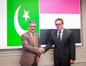 وزير الصحة يلتقى السفير الباكستانى لبحث التعاون في مبادرات الصحة العامة