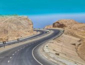 الدولة تسابق الزمن للانتهاء من تطوير من رفع كفاءة مشروعات الطرق بالبحر الأحمر.. إنتهاء 97% من تطوير طريق الشلاتين - أبورماد.. وإنشاء طريق برنيس حلايب وتخصيص 2 مليار جنية لطريق القصير - قفط .. صور