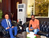محافظ الأقصر يكشف خطط تطوير كورنيش النيل بالقرنة وإسنا وأرمنت