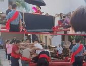فال خير.. صينى يشترى نعشا لأمه المسنة لتجلس فيه معتقدا أنه يطيل العمر