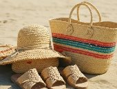 7 نصائح لتسافر بأمان وراحة خلال الموجة الحارة.. ارتداء ملابس خفيفة الأبرز