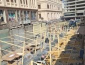 بدء إنشاء باكيات الباعة الجائلين بشوارع العتبة.. صور
