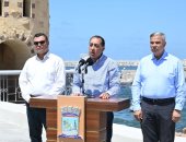 رئيس الوزراء: أنشأنا مصدات لحماية شواطئ الإسكندرية من خطر ارتفاع منسوب البحر