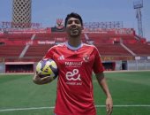 توروب يفاضل بين شكري وكوكا لقيادة الجبهة اليسرى للأهلي أمام المصري