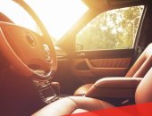 مع ارتفاع درجات الحرارة.. كارثة قد تحدث لو نسيت موبايلك فى العربية 