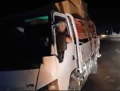 الداخلية تضبط 3 سيارات تسير عكس الاتجاه بالقليوبية.. فيديو