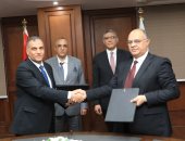 محافظ الجيزة يشهد توقيع اتفاقية لإتاحة اللمبات الموفرة للطاقة بأسعار مناسبة