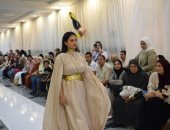 أزياء تحاكي التراث بروح عصرية.. مشروعات تخرج طلاب فنون تطبيقية بنها