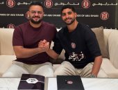 فخر أبو ظبي الجديد.. إبراهيم عادل حديث صحف الإمارات بعد انضمامه للجزيرة