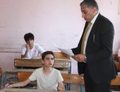 إحالة ملاحظ لجنة ورئيس كنترول ومدير مدرسة للتحقيق بامتحانات الدور الثانى بالجيزة