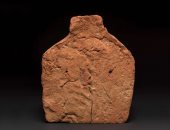 داخل نموذج صينى.. اكتشاف بصمة يد عمرها 4000 عام على فخار مصرى قديم