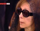 لبنان يودع زياد الرحبانى بالورود والزغاريد.. ظهور نادر للوالدة فيروز.. صدمة خلال إلقاء نظرة الوداع على ابنها الراحل.. تجمهر الآلاف منذ الصباح أمام المستشفى لوداعه.. وجارة القمر تتلقى العزاء فى صوت بيروت.. صور