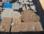 صدف البحر يتحدث.. سيدة دمياطية تبتكر فكرة جديدة لجذب السياحة