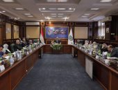مجلس جامعة دمنهور يوجه بضرورة تكثيف التوعية حول أهمية ممارسة الحقوق الدستورية والمشاركة الإيجابية في الانتخابات