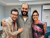 محمد ممدوح وطه دسوقى فى كواليس جديدة من فيلم السادة الأفاضل