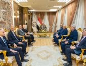 وزير الإنتاج الحربى يناقش مع سفير بلغاريا بالقاهرة سبل تعزيز التعاون المشترك