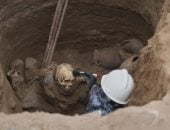 اكتشاف مقبرة تضم رفات شخص جالس عمره 1000 عام فى بيرو