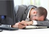 أعداء الحركة.. "اليوم السابع" بنشر دراسة عن مخاطر "الكسل" في مصر.. 80% من المصريين في خمول.. ثلث الشعب يجهل خطر الجلوس الطويل على الصحة.. التلفزيون والموبايل يتحكمان بحياة المصريين.. والإناث أكثر كسلا
