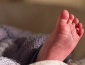 ديلى ميل تحذر من انتشار الفيروس المخلوى التنفسى وتقدم نصيحة للحوامل