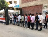 الشباب فى صدارة طوابير انتخابات مجلس الشيوخ بالزيتون لليوم الثانى.. صور