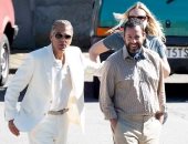 أصبحنا أصدقاء.. جورج كلوني يُشيد بـ آدم ساندلر بعد تعاونهما في فيلم Jay Kelly