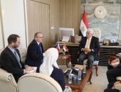 وزير التعليم العالي يبحث سبل تعزيز التعاون مع سفير التشيك فى مصر