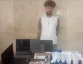 اعترافات صادمة لـ"بيتر تاتو" حول فيديوهات رسم الوشم على أجساد سيدات