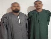 الداخلية تكشف تفاصيل فيديو تتبع شخص بسيارة خلال سيره على الطريق فى الأقصر