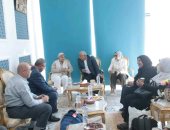 محافظ الوادى الجديد يلتقى رئيس القومى للأمومة والطفولة خلال زيارتها للمحافظة