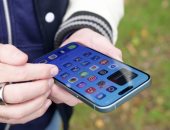 لو تليفونك معدلش التوقيت الشتوي.. اعرف إزاي تظبط الساعة بنفسك