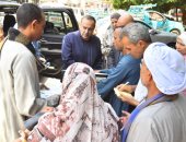 محافظ أسيوط يوجه بعلاج رضيعة تعانى من مشكلة بالشريان فى ذراعها
