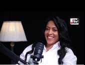 إسراء طاهر عن أغرب طلب إنتاجى: ممثلة طلبت تعيد مشهدها علشان تلبس كعب