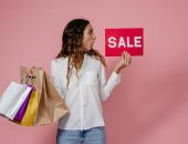 4 أبراج بتستغل عروض الأوكازيون الصيفى.. بتشترى كل اللى نفسها فيه