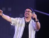 هشام عباس وكايرو كافيه وفلكلور كازاخستان على مسرح المحكى غدا 