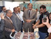 محافظ سوهاج يتفقد عددا من المصانع وأعمال التوسعات بالمنطقة الصناعية
